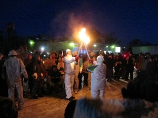 2010 Olympics Torch Relay "kiss of the torch"